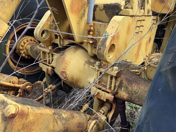 caterpillar-814-wheel-loader-image-16