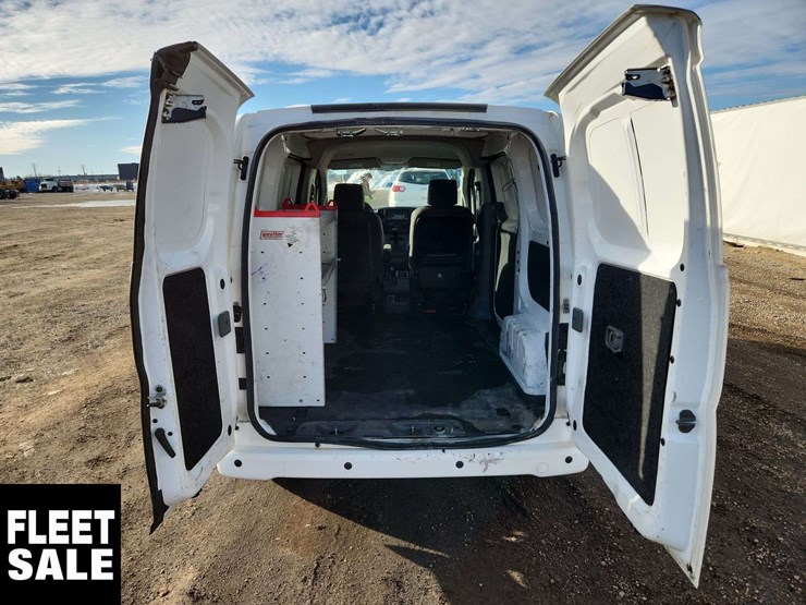 2018-nissan-nv200-image-26