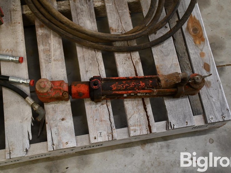 pallet-of-farm-support-image-13