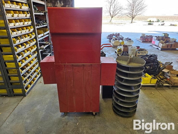 craftsman-steel-rolling-toolboxes-&-tools-image-4