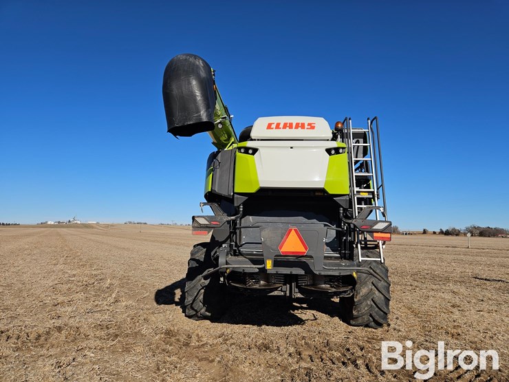 2023-claas-lexion-8600tt-image-6