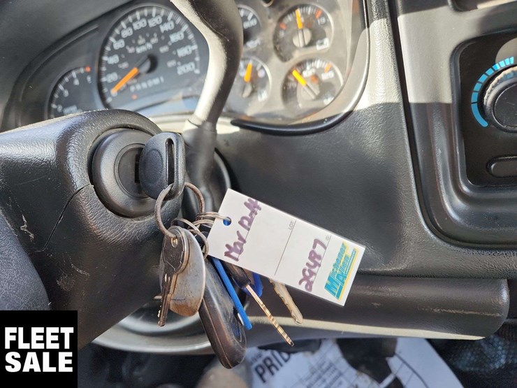 2006-gmc-sierra-3500-image-12