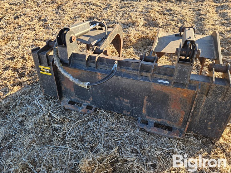 piranha-hd-dual-grapple-rock/-bruck-grapple-skid-steer-attachment-image-11