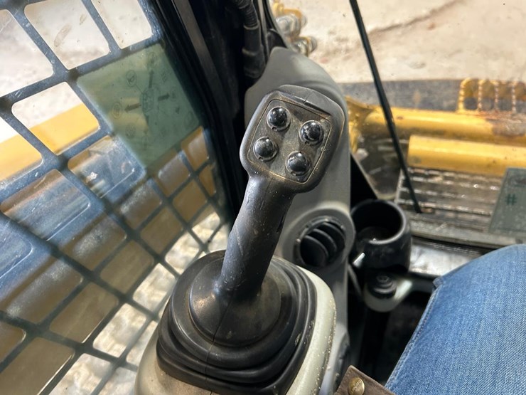 caterpillar-279c2-image-23