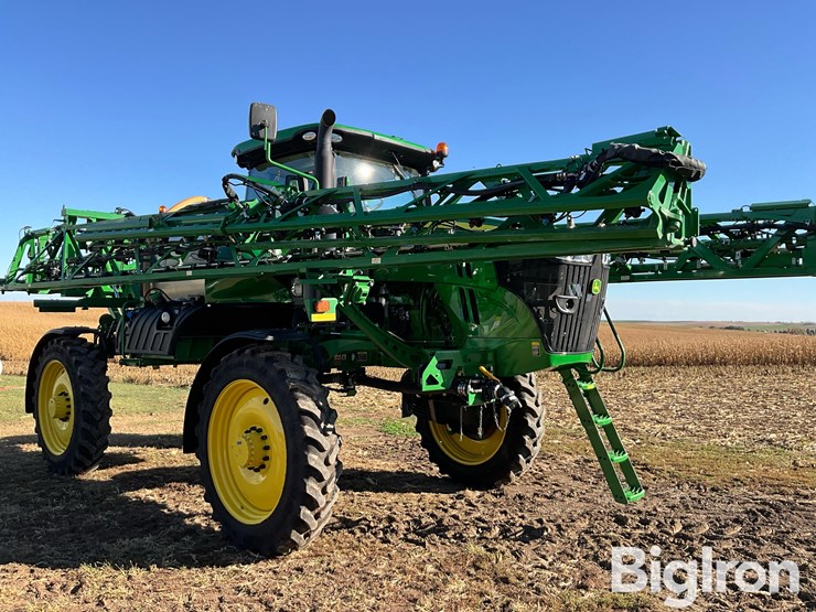 2021-john-deere-r4038-image-3