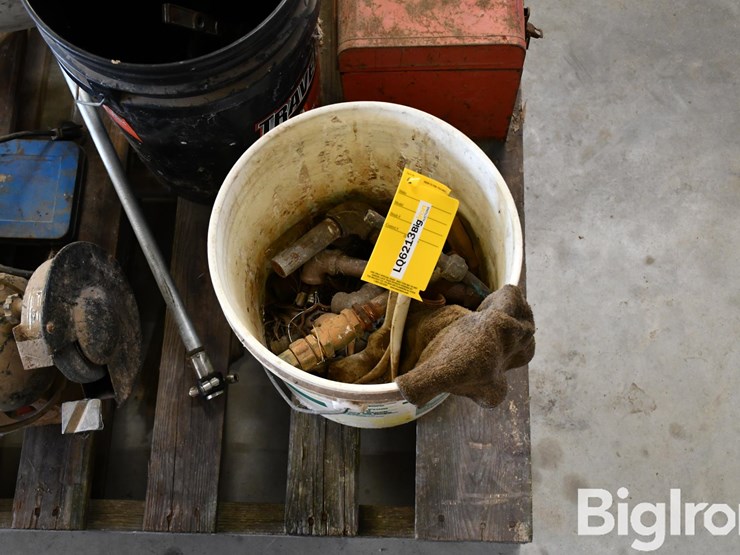 pallet-of-farm-support-image-12