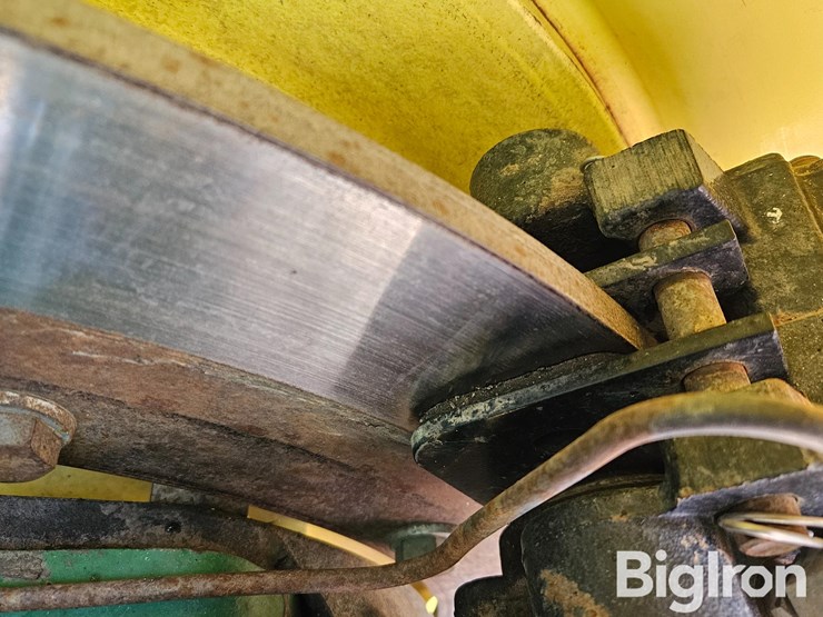 2014-john-deere-r4045-image-13