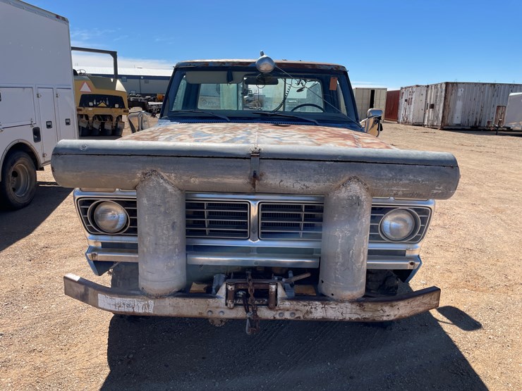 1975-ford-f250-image-2