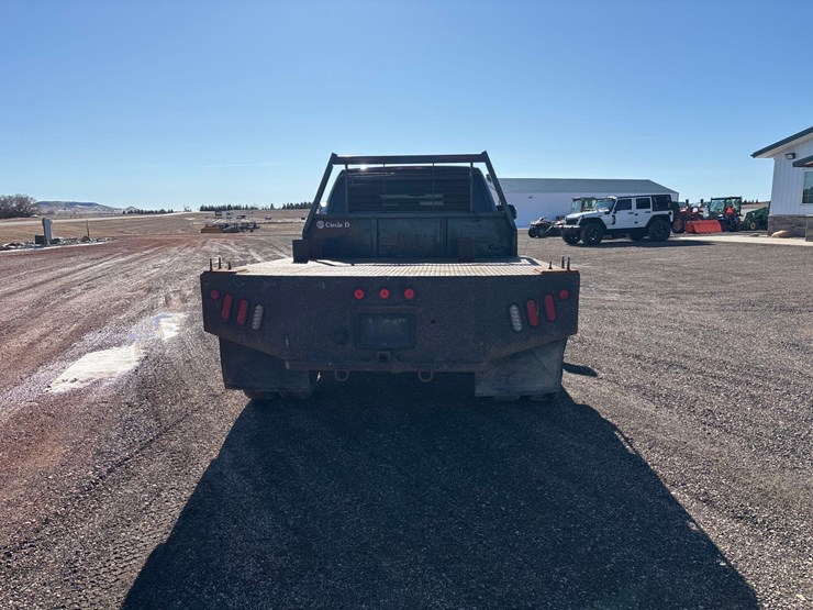 2017-dodge-3500-image-6