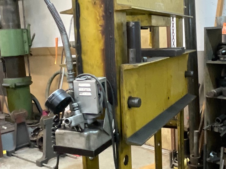 #5978-•-enerpac-hydraulic-press-image-3