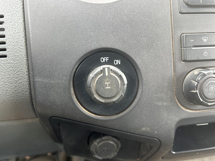 2014-ford-f250-image-50