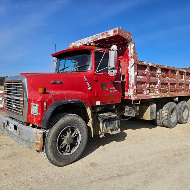 1989 FORD L9000