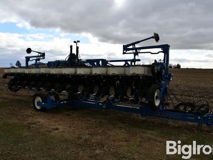 kinze-3600-image-3
