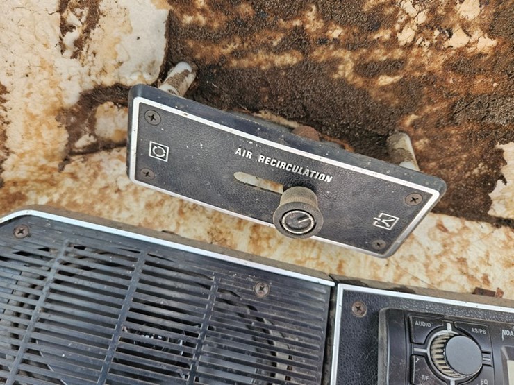 international-1086-image-38