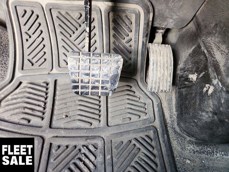 2015-international-durastar-4300-image-16