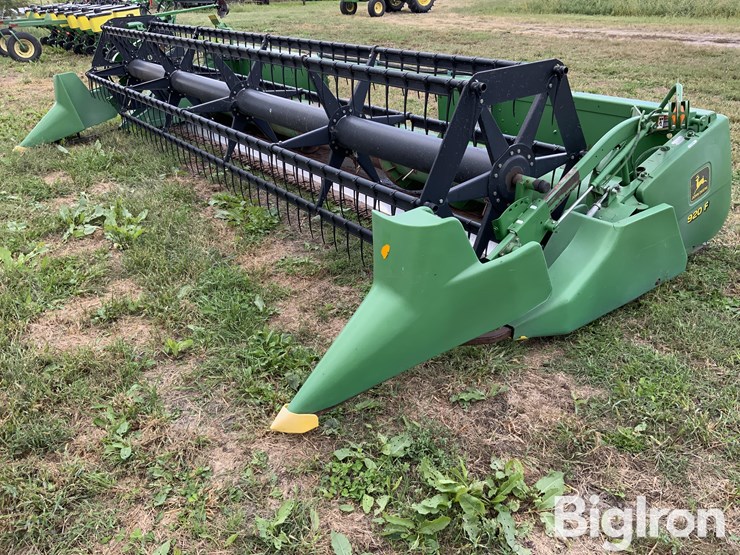 2001-john-deere-920f-image-1