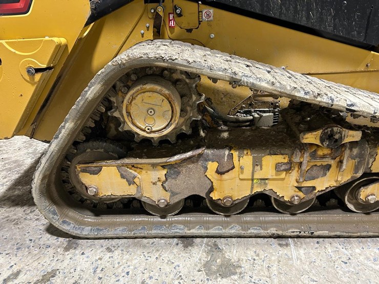 2020-caterpillar-259d3-image-43