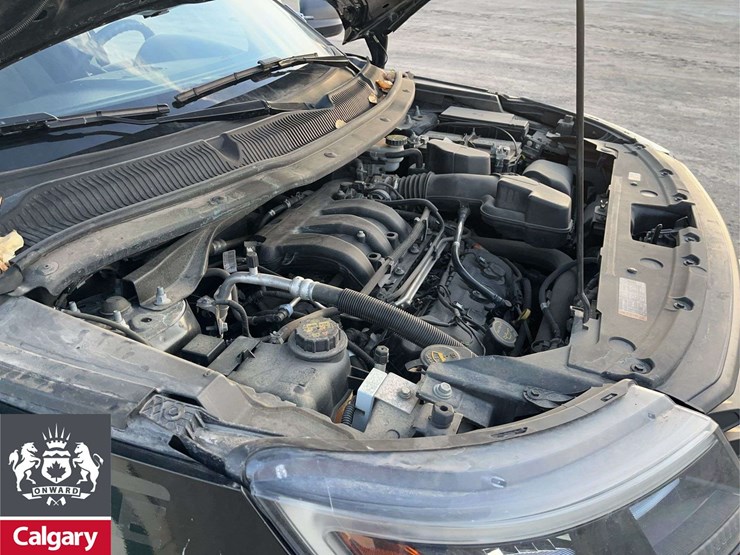 2017-ford-explorer-image-23