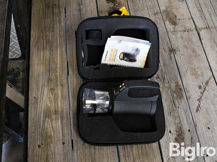 dickey-john-mini-gac-plus-moister-tester-image-7