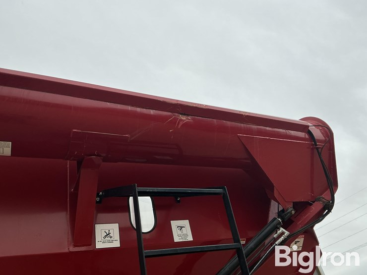 2011-j&m-750-image-10