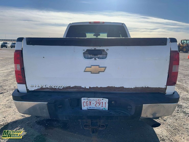 2012-chevrolet-silverado-2500hd-image-5