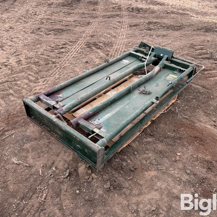 Big Valley Cattle Head Catch