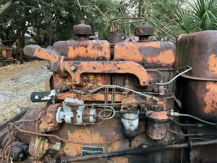 minneapolis-moline-m604-image-22