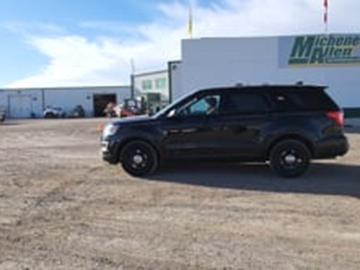 2017-ford-explorer-image-5