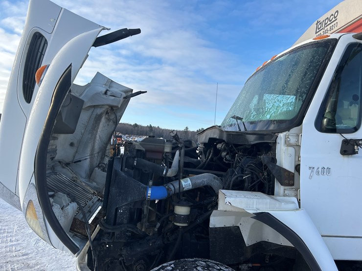 2004-international-7600-image-41