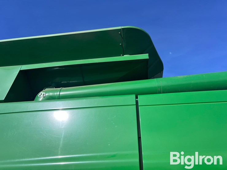 2005-john-deere-9660-sts-image-15