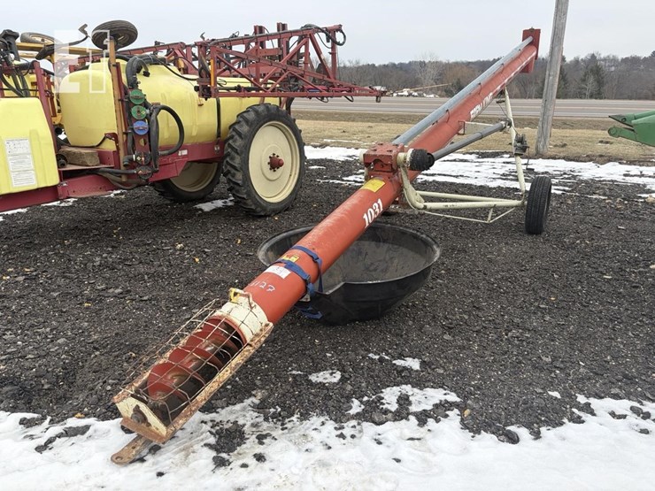 buhler-farm-king-1031-image-1