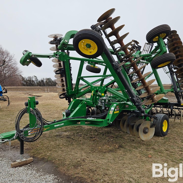 2020 JOHN DEERE 2633