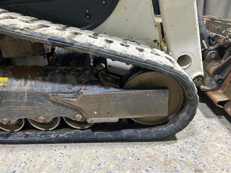 2021-bobcat-t64-image-14