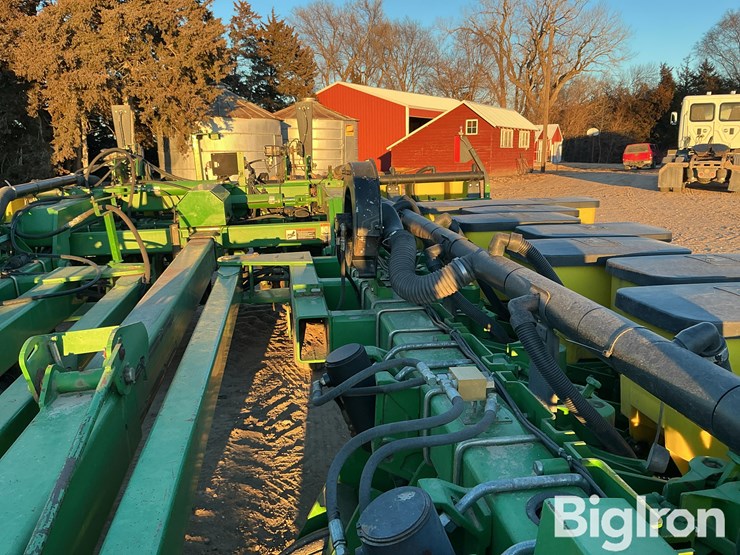 john-deere-1780-image-17