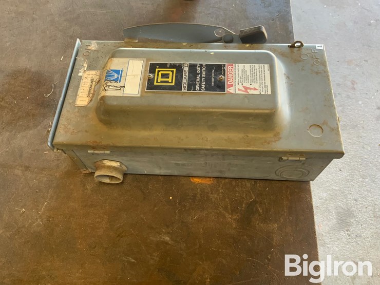 square-d-100-amp-disconnect-image-4