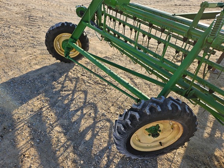 john-deere-672-image-17