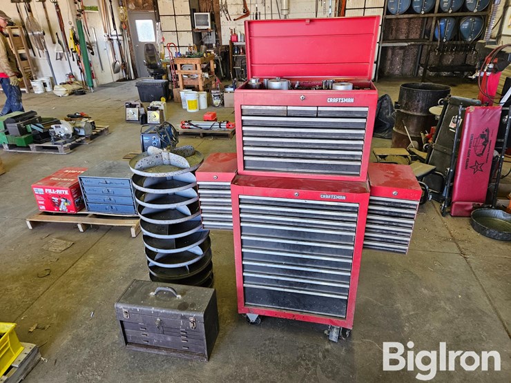craftsman-steel-rolling-toolboxes-&-tools-image-6