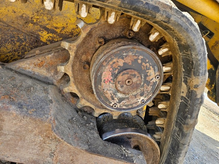 2007-deere-ct322-image-13