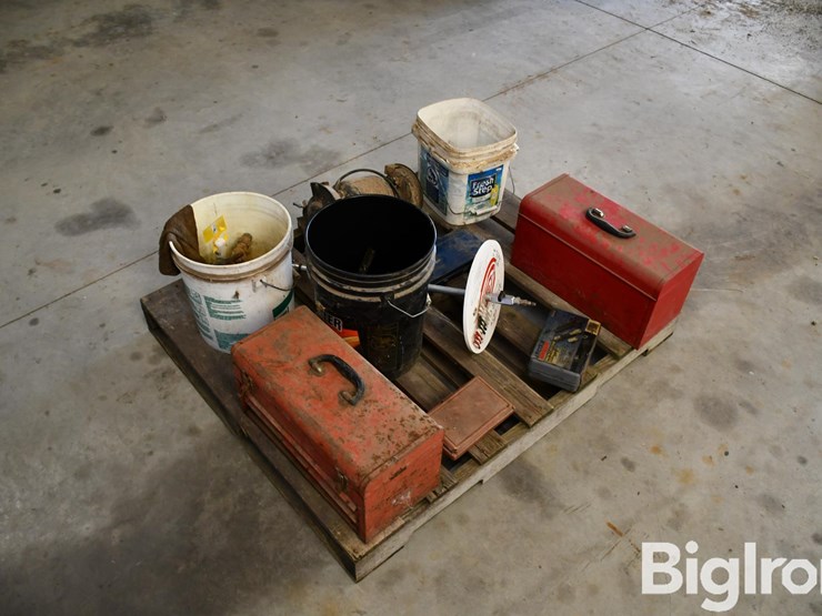 pallet-of-farm-support-image-5