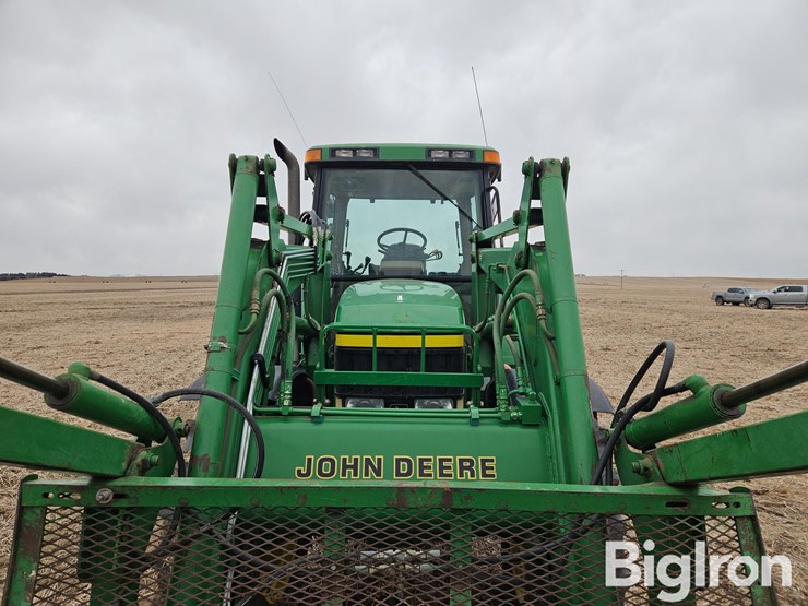 2001-john-deere-7510-image-15