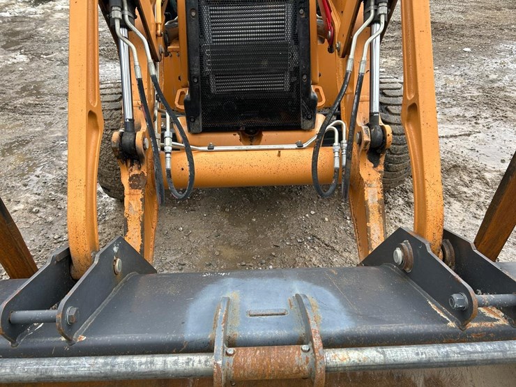 2016-case-580n-image-10