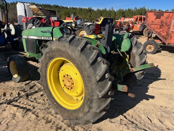 john-deere-2150-image-4