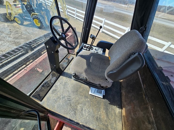 case-ih-8830-image-37