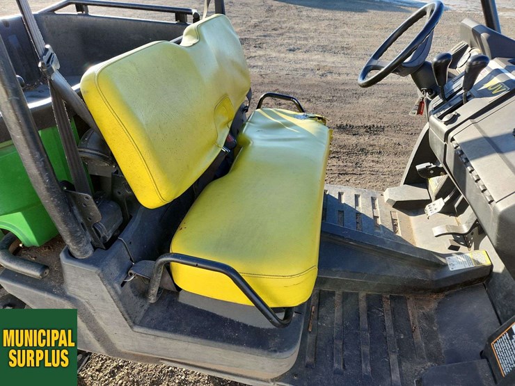 john-deere-gator-image-14