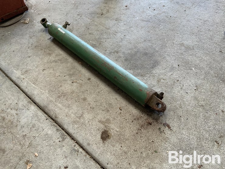 john-deere-cylinder-image-5