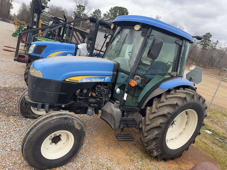 new-holland-5030-image-31
