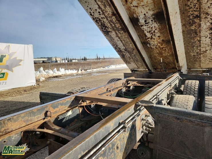 2012-international-workstar-7400-image-58