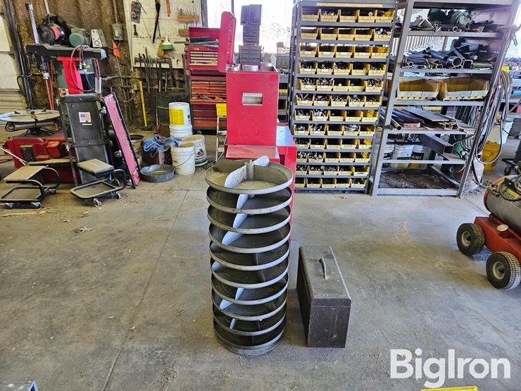 craftsman-steel-rolling-toolboxes-&-tools-image-3