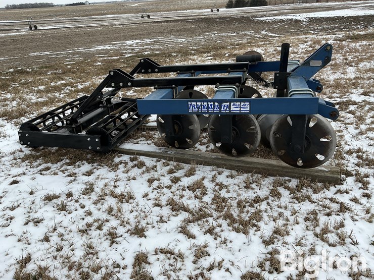 blu-jet-track-closer-image-4