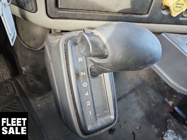 2015-international-durastar-4300-image-11